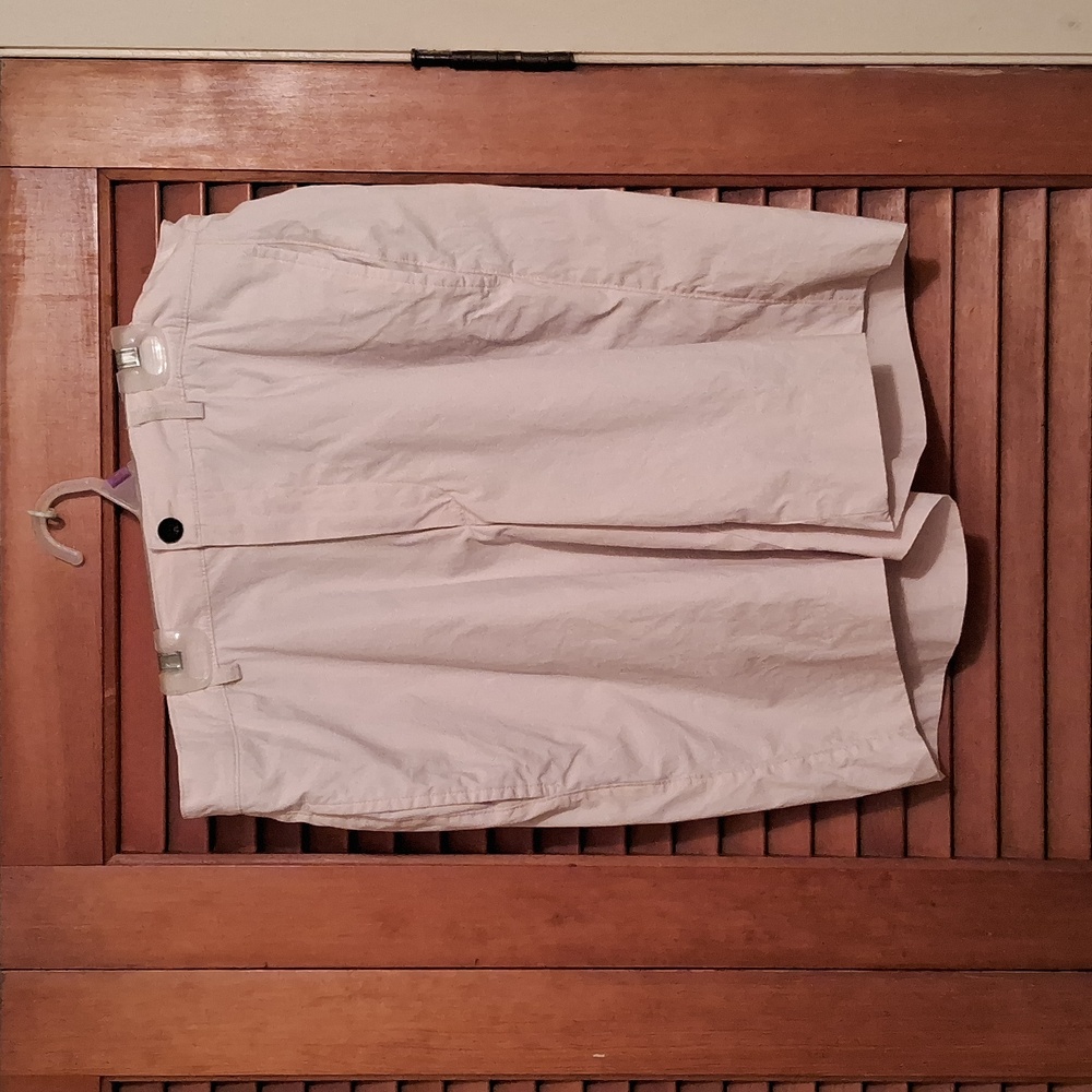 Orvis men's size 34 cream colored shorts